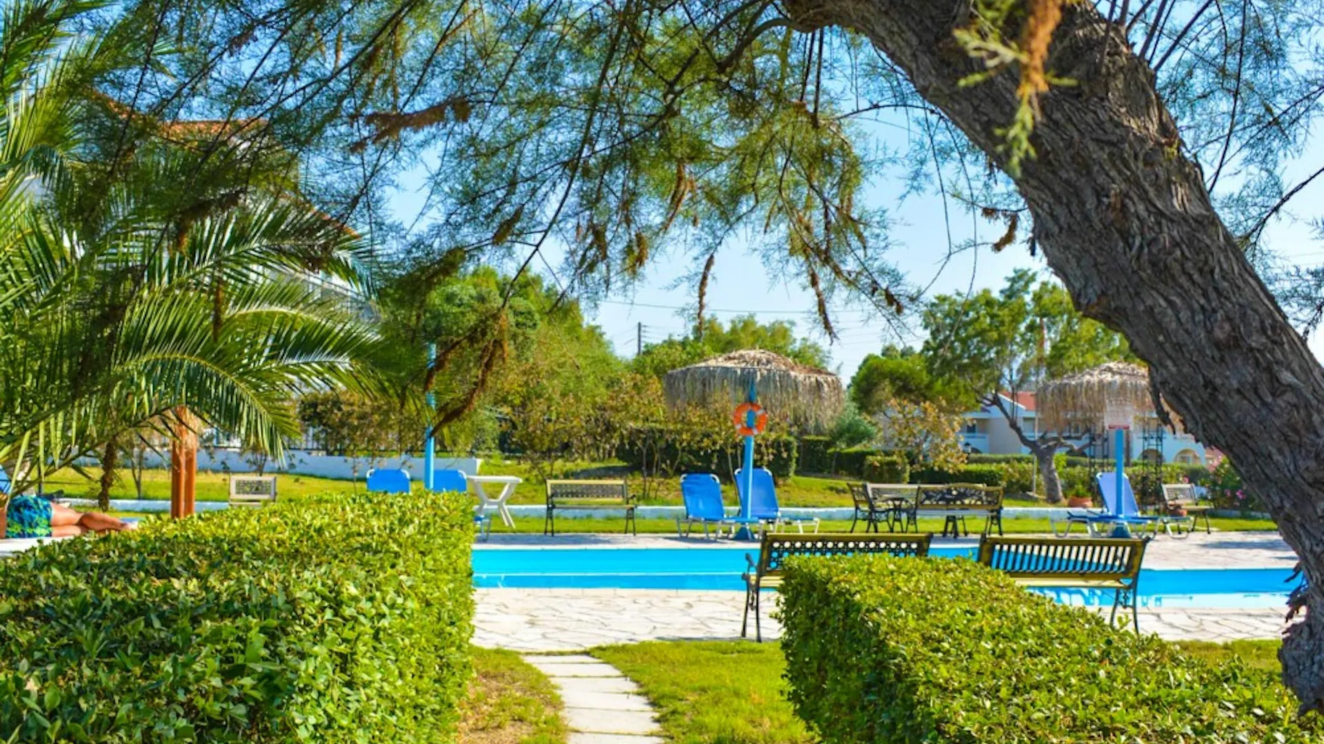 Xi Beach XI Village מלון דירות Xi Beach